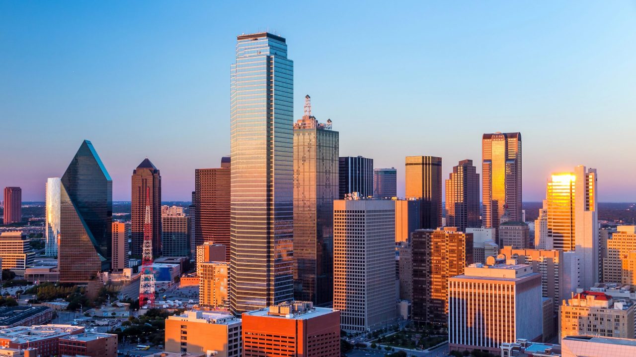 Dallas-Depositphotos_83715338_XL